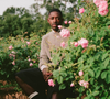 Cette marque prestigieuse, fondée en 1975, se distingue par ses essences sur-mesure conservées dans des flacons en cristal et vendues dans ses propres boutiques exclusives.

Ousmane Dembélé pour Henry Jacques Parfums