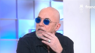 "On n'a pas la même version" : Pascal Obispo n’a pas digéré les propos d’une star de la chanson française, avec qui "le ton est monté"