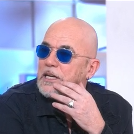"On n'a pas la même version" : Pascal Obispo n’a pas digéré les propos d’une star de la chanson française, avec qui "le ton est monté"