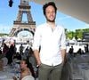 Le chanteur s'est ainsi consacré à un défit d'envergure : bâtir de ses propres mains une cabane dans les bois

Exclusif - Vianney dans la tente VIP lors du Longines Paris Eiffel Jumping au pied de la Tour Eiffel sur le Champ-de-Mars à Paris, France, le 21 juin 2025.
© Perusseau-Veeren/Bestimage