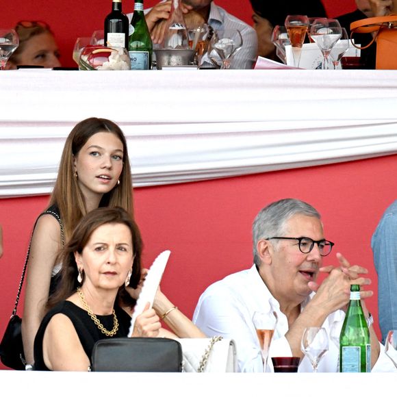 Charlotte Casiraghi, son fils, né de son union avec Gad Elmaleh, Raphael, lors de la 2eme journée du Jumping International de Monte-Carlo, le 4 juillet 2024. La compétition se déroule sur le port Hercule à Monaco, du 3 juillet au 5 juillet. © Bruno Bebert/Bestimage