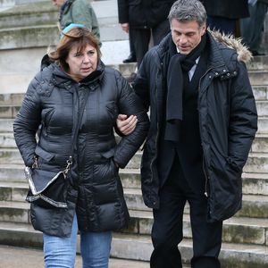 Michèle Bernier et Bruno Gaccio - Sortie des obsèques de François Cavanna au Père Lachaise à Paris. Le 6 février 2014. AGENCE / BESTIMAGE