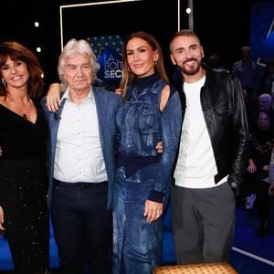 Exclusif - Faustine Bollaert, Daniel Guichard, Vitaa, Christophe Willem - Backstage - Enregistrement de l'émission "La boîte à secrets N°18" à Paris, présentée par Faustine Bollaert et diffusée le 12 janvier 2024 sur France 3 © Christophe Clovis / Bestimage