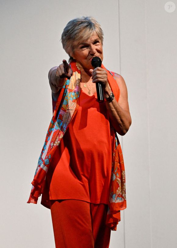 Véronique Jannot durant la 2ème soirée de la seconde édition des Théâtrales d'Eze avec Mélanie Page dans la pièce "Je m'appelle Georges" à l'oppidum du Col d'Eze, le 3 août 2024. © Bruno Bebert / Bestimage