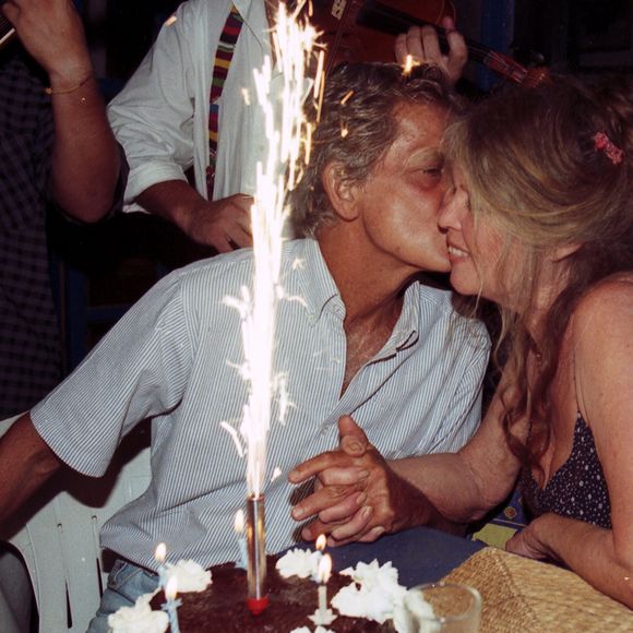 Archives - Brigitte Bardot et Bernard d'Ormale en 1997. © Agence / Bestimage