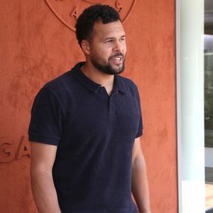 “Au tennis, tu payes tout. (...) Tu payes, tu payes, tu payes les salaires de tout le monde, toute la semaine”, insiste l’ancien tennisman

Exclusif - Jo-Wilfried Tsonga - Célébrités aux Internationaux de France de Tennis de Roland Garros 2023 - Jour 12 à Paris le 08 Juin 2023. 

© Bertrand Rindoff / Bestimage
