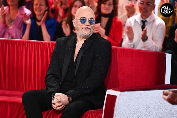 Pascal Obispo - Enregistrement de l'émission Vivement dimanche présentée par Michel Drucker au studio Rive Gauche, diffusée le 16 mars sur France 3, à Paris, France. © Guillaume Gaffiot/Bestimage