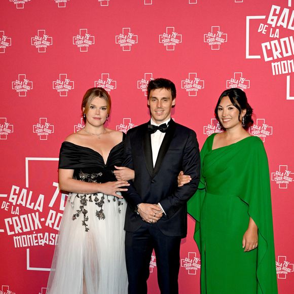 Camille Gottlieb, Louis et Marie Ducruet - 76ème Bal de la Croix Rouge dans la salle des Etoiles à Monaco le 12 juillet 2025. © Bruno Bebert/Bestimage