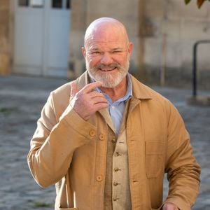 Le chef Philippe Etchebest participe au petit-déjeuner des partenaires de la 3ème édition du Festival Bon (du 13 au 19 octobre) à la mairie de Bordeaux, France, le 18 septembre 2025. © Jean-Bernard Nadeau/Bestimage