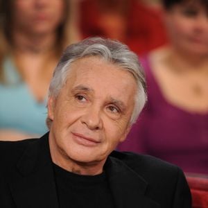 Michel Sardou lors de l'enregistrement de l'émission Vivement Dimanche a Paris, France. Photo Max Colin/Abaca