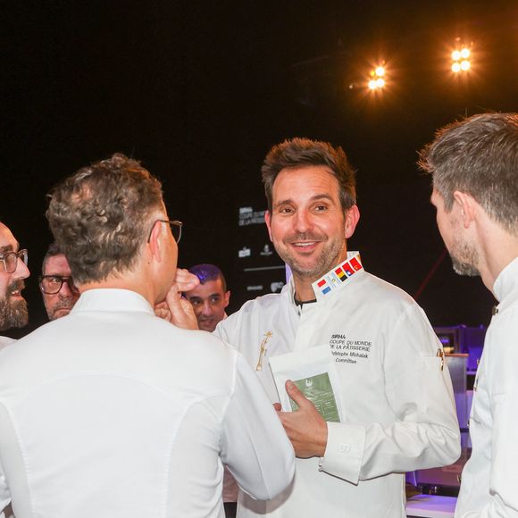 Il gère sa carrière d'une main de maître. 


Le chef Christophe Michalak - Le Japon remporte la Coupe du Monde de la Pâtisserie devant la France et la Malaisie, au Parc des Expositions Eurxepo de Lyon - France, le 25 janvier 2025. Equipe du Japon : Masanaori HATA, Yuji MATOBA, Ryu MIYAZAKI ;   © Jean Marc LHOMER/Bestimage