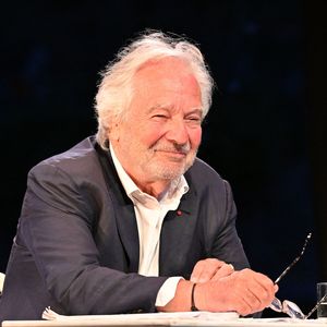 Pierre Arditi lors de la troisième édition des Théâtrales d'Eze à l'oppidum du Col d'Eze, le 2 août 2025. 
© Bruno Bebert / Bestimage