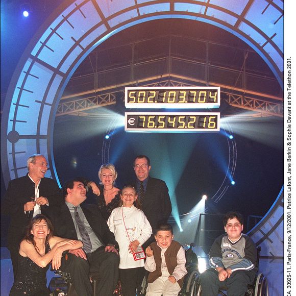 Patrice Laffont, Jane Birkin et Sophie Davant au Téléthon 2001.  © Jean-Jacques Datchary/ABACA.