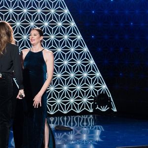 Exclusif - Carla Bruni Sarkozy et sa surprise Marie-Agnès Gillot, Faustine Bollaert - Enregistrement de l'émission "La Boîte à Secrets 8", présentée par F.Bollaert et qui sera diffusée le 7 mai sur France 3. Le 19 janvier 2021
© Tiziano Da Silva / Bestimage
