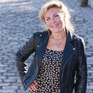 Anne-Elisabeth Blateau de la série Scènes de ménages
La 25e édition du Festival de la fiction télé de La Rochelle,  mercredi 13 septembre 2023. © Christophe Aubert via Bestimage