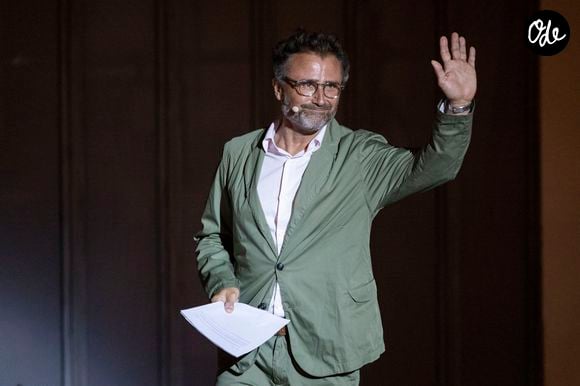 Exclusif - Alexandre Brasseur - Spectacle "Simone Veil, Les combats d'une effrontée" lors du 40ème Festival de Ramatuelle, adaptée du roman de Simone Veil "Une vie" par Cristiana Reali. Le 4 août 2024. 
La comédienne a eu pour volonté, à travers cette mise en scène, de transmettre le récit d'un parcours hors norme, celui de cette femme politique française. Mettre en lumière l'héritage de Simone Veil.
© Cyril Bruneau / Festival de Ramatuelle / Bestimage