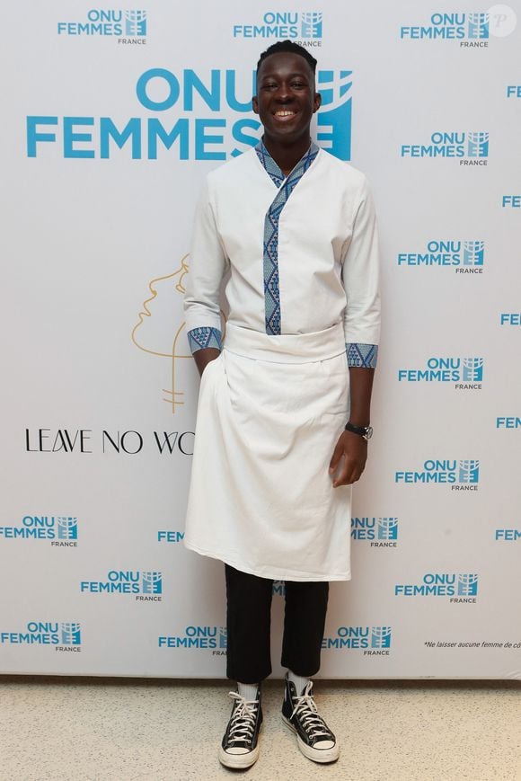 le chef cuisinier Mory Sacko - Dîner de gala du 10ème anniversaire de l'association "ONU Femmes France" au Pavillon Vendôme à Paris, France, le 15 novembre 2023. © Christophe Clovis / Bestimage