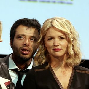 Avant lui, Virginie Efira a notamment vécu une belle histoire avec le réalisateur Mabrouk El Mechri, avec qui elle a eu une fille prénommée Ali (2013). 

Mabrouk El Mechri et Virginie Efira à la cérémonie d'ouverture du 8ème festival Lumière de Lyon, le 8 octobre 2016. © Dominique Jacovides/Bestimage