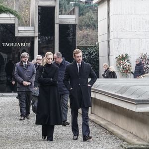 Pierre Casiraghi et sa femme Beatrice Borromeo - Obsèques de Fernanda Biffi Casiraghi (99 ans), mère de Stefano Casiraghi, à Fino Mornasco, Italie, le 9 décembre 2024. © Emanuele Roberto De Carli/IPA via ZUMA Press/Bestimage