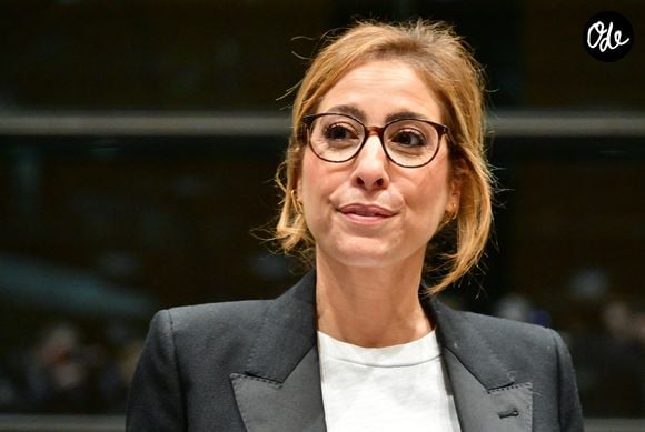 Audition de Léa Salamé par la commission d'enquète "Audiovisuel public" à l'Assemblée Nationale à Paris le 2 février 2026. © Christian Liewig / Bestimage