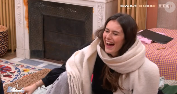 Elle a fait l'unanimité devant les professeurs en interprétant Je sais pas danser de Pomme pendant ses évaluations. 

Jeanne dans la "Star Academy"