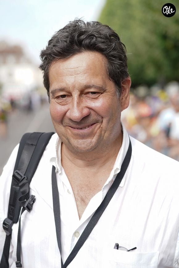Ce mardi 20 octobre 2026, les téléspectateurs pourront le retrouver dans le téléfilm "Un petit air de bonheur" sur France 3.

Laurent Gerra lors de “L'Etape du Coeur” de l’association Mécénat Chirurgie Cardiaque lors de la 12ème étape de la 113ème édition du Tour de France entre Nevers et Chalon-sur-Saône, France, le 16 juillet 2026. © Anne-Sophie Guebey/Bestimage