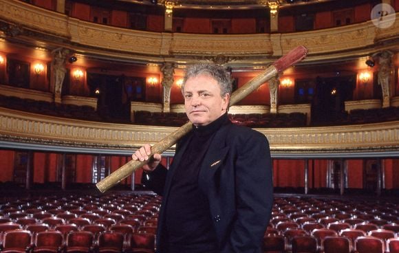 Photo d'archives du journaliste et animateur français Jacques Martin à l'Opéra Comique en 1989 à Paris, France. Photo par Pascal Baril/ABACAPRESS.COM