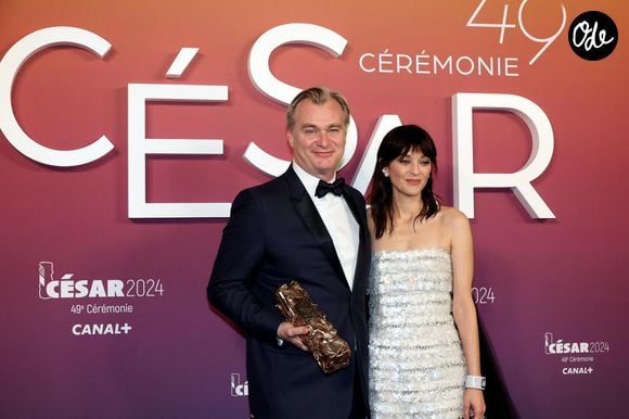 Selon lui, le choix final de conserver cette prise à l'écran relève entièrement de la responsabilité du réalisateur, Christopher Nolan, et non de son ex-compagne.

Marion Cotillard, Christopher Nolan - Photocall des lauréats lors de la 49ème édition de la cérémonie des César à l’Olympia à Paris, le 23 février 2024.

© Dominique Jacovides / Olivier Borde / Bestimage