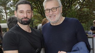 EXCLU "Ils sont en contact" : Une chanteuse et amie d'Hugo Manos évoque la fin de son couple avec Laurent Ruquier