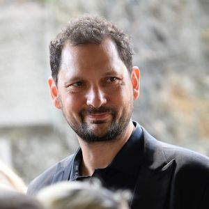 Eric Antoine - Les célébrités lors de l'hommage rendu aux obsèques de Françoise Coquet au cimetière de Montmartre à Paris le 24 juillet 2026. Agence / Bestimage