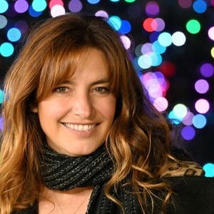 "Parce que toutes les bonnes choses ont une fin, je n’animerai pas la prochaine saison du concours Le meilleur pâtissier. J'ai pris ce rôle d’animatrice – et de confidente – très à cœur, de la même manière que tous ceux que j’ai incarnés dans ma vie de comédienne", partage-t-elle à ses abonnés.

Exclusif - Laëtitia Milot, actrice, écrivaine française et depuis peu animatrice TV dans l'émission du Meilleur pâtissier sur M6, était la marraine des illuminations du village de Noel de la Ville de Vence, place du Grand Jardin, le 6 décembre 2025.
© Bruno Bebert/Bestimage