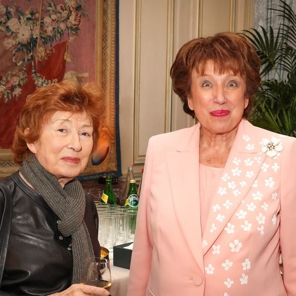 Exclusif - Christine Clerc et Roselyne Bachelot - Quelques semaines après avoir ouvert la Journée de l'Assemblée nationale dédiée à l'Engagement, le samedi 11 avril 2026, M.Ladreit de Lacharrière a reçu Y.Braun-Pivet pour un prestigieux dîner du Cercle de la Revue des Deux Mondes, le 8 juin 2026. 
© Jack Tribeca / Bestimage