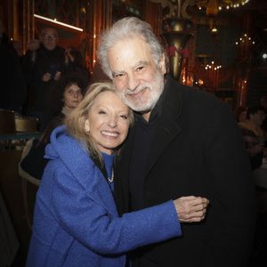 Véronique Sanson, Raphaël Mezrahi - Concert d'Yves Duteil pour fêter ses 50 ans de carrière, aux Folies Bergères - Paris le 02/11/2023 - © Jack Tribeca / Bestimage