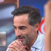 Après deux demandes en mariage refusées à sa femme, Florent Peyre explique pourquoi il a fini par accepter