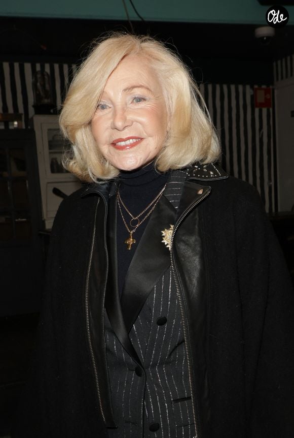 Michèle Torr - La ministre de la Culture Rachida Dati remet les insignes de l’ordre des Arts et des Lettres à Mine Vergès et Virginie Clerico-Patsouris suite à la présentation d'un plan de soutien et de reconnaissance des cabarets au Moulin Rouge à Paris le 21 janvier 2025. © Coadic Guirec/Bestimage