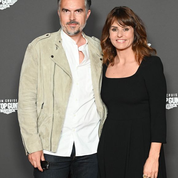 Tous deux s'aiment depuis plus de dix ans

Faustine Bollaert et son mari Maxime Chattam - Avant-première du film "Top Gun Maverick" à l'UGC Normandie à Paris le 19 mai 2022. © Coadic Guirec/Bestimage