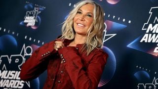 Zazie a fait le pari de transformer une ancienne usine à moutarde en un loft incroyable de 3000 m² et elle a réussi