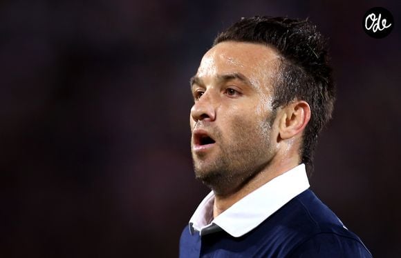 L'ancien joueur de l'OM prépare aussi sa reconversion depuis plusieurs années.

Mathieu Valbuena - Match amical France-Serbie à Bordeaux le 7 septembre 2015. La France bat la Serbie grâce à un doublé de Matuidi (2-1)