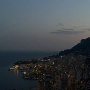 Les tarifs vont de 2 700 € à 30 000 € la nuit.
Photo Instagram @irismittenaere mardi 2 juin.