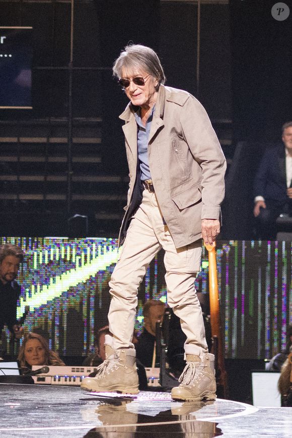 Jacques Dutronc (Victoire d'honneur) sur scène lors de la 37ème cérémonie des Victoires de la musique à la Seine musicale de Boulogne-Billancourt, le 11 février 2022.
© Cyril Moreau / Tiziano Da Silva / Bestimage