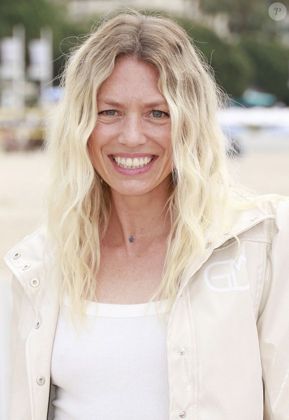 Sur une épreuve intime qu’elle a longtemps gardée pour elle. 

Aurore Delplace de la série Un Si Grand Soleil
La 8ème édition du festival CANNESERIES à Cannes
dimanche 27 avril 2025. © Christophe Aubert via Bestimage