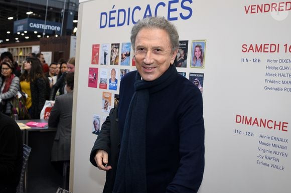 Michel Drucker - Salon du Livre de Paris 2019 du 15 au 18 mars 2019 à la Porte de Versailles. Le 16 mars 2019
© Lionel Urman / Bestimage