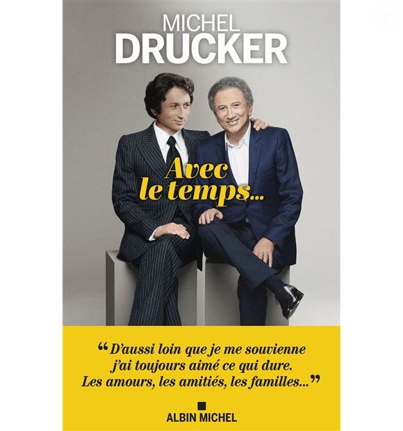 "Avec le temps", le nouveau livre de Michel Drucker paru le 2 avril 2025 aux éditions Albin Michel.