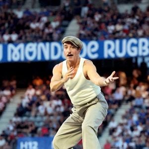 Jean Dujardin - Cérémonie d'ouverture de la Coupe du Monde de Rugby France 2023 avant le match de la Poule A entre la France et la Nouvelle-Zélande au Stade de France à Saint-Denis le 8 septembre 2023. © Dominique Jacovides/Bestimage