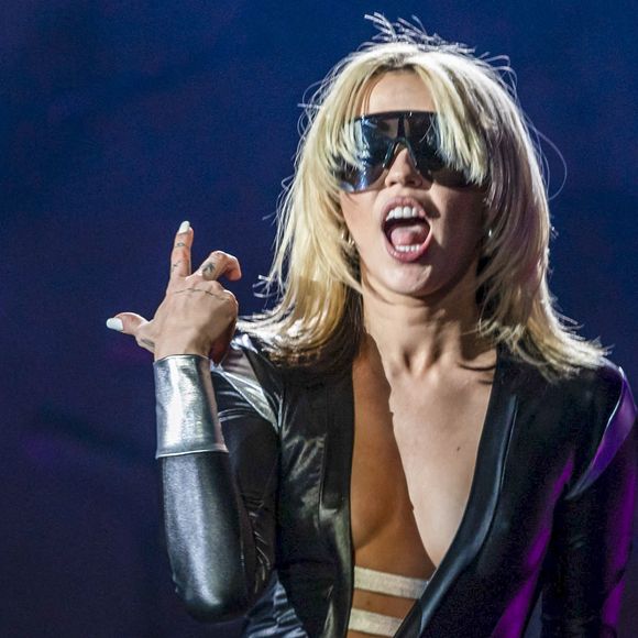 Miley Cyrus en concert lors du festival Lollapalooza en Argentine. Bestimage