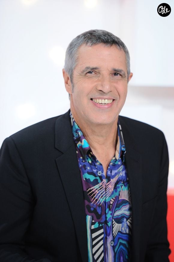 Julien Clerc - Enregistrement de l'émission "Vivement Dimanche" au studio Gabriel à Paris le 29 octobre 2018. L'émission sera diffusée le 4 novembre 2018. © Guillaume Gaffiot/Bestimage