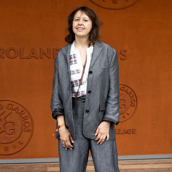Valérie Bonneton au village lors des Internationaux de France de Tennis de Roland Garros 2026. Paris, le 2 juin 2026.
© Jacovides-Moreau / Bestimage