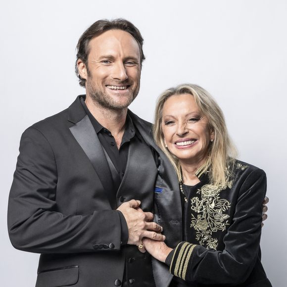 Exclusif - Véronique Sanson et son fils Christopher Stills - Enregistrement de l'émission "La chanson secrète", présentée par N.Aliagas et diffusée le 1er décembre sur TF1
© Guillaume Gaffiot-Cyril Moreau / Bestimage