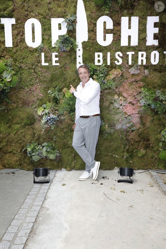 Exclusif - Stéphane Rotenberg - Ouverture du premier restaurant "Top Chef" Le Bistrot à Suresnes le 7 juillet 2022. Le groupe M6 et S. Rotenberg, en collaboration avec Les Bistrots Pas Parisiens ont ouvert ce Bistrot Top Chef à Suresnes, d’une capacité de 100 places.
 © Marc Ausset-Lacroix/Bestimage