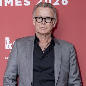Les prix restent raisonnables, avec des plats variés entre environ 20 et 30 euros.

Franck Dubosc - Photocall du dîner des nommés aux César 2026 au Fouquet's Paris le 9 février 2026.

© Olivier Borde / Bestimage